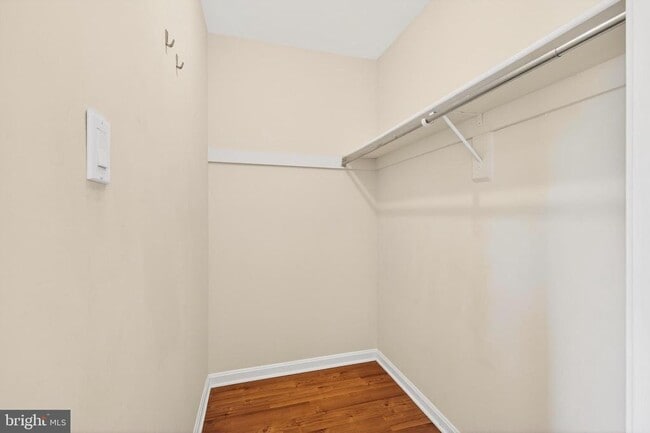 Building Photo - 7306 Eggar Woods Ln