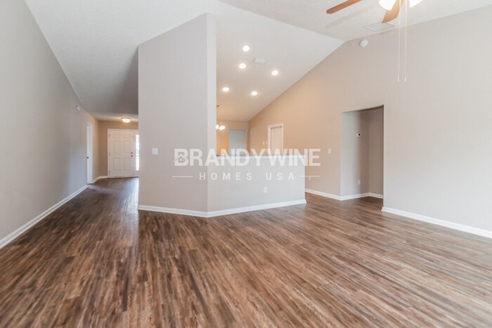 Building Photo - 11921 Dover Village Dr W