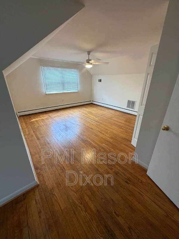 Building Photo - 9710 Gwynn Park Dr