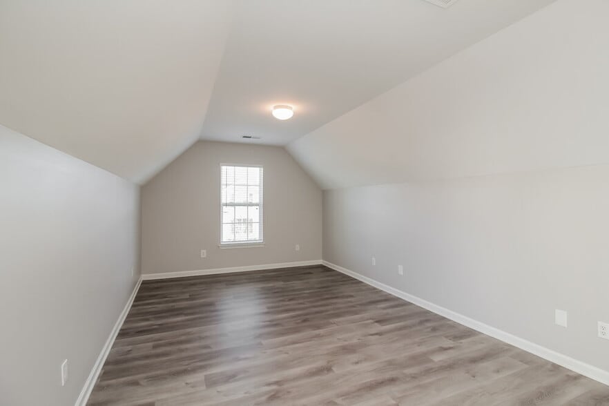 Building Photo - 13036 Neely Glen Dr