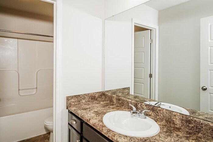 Building Photo - 207 Sedgewick Dr
