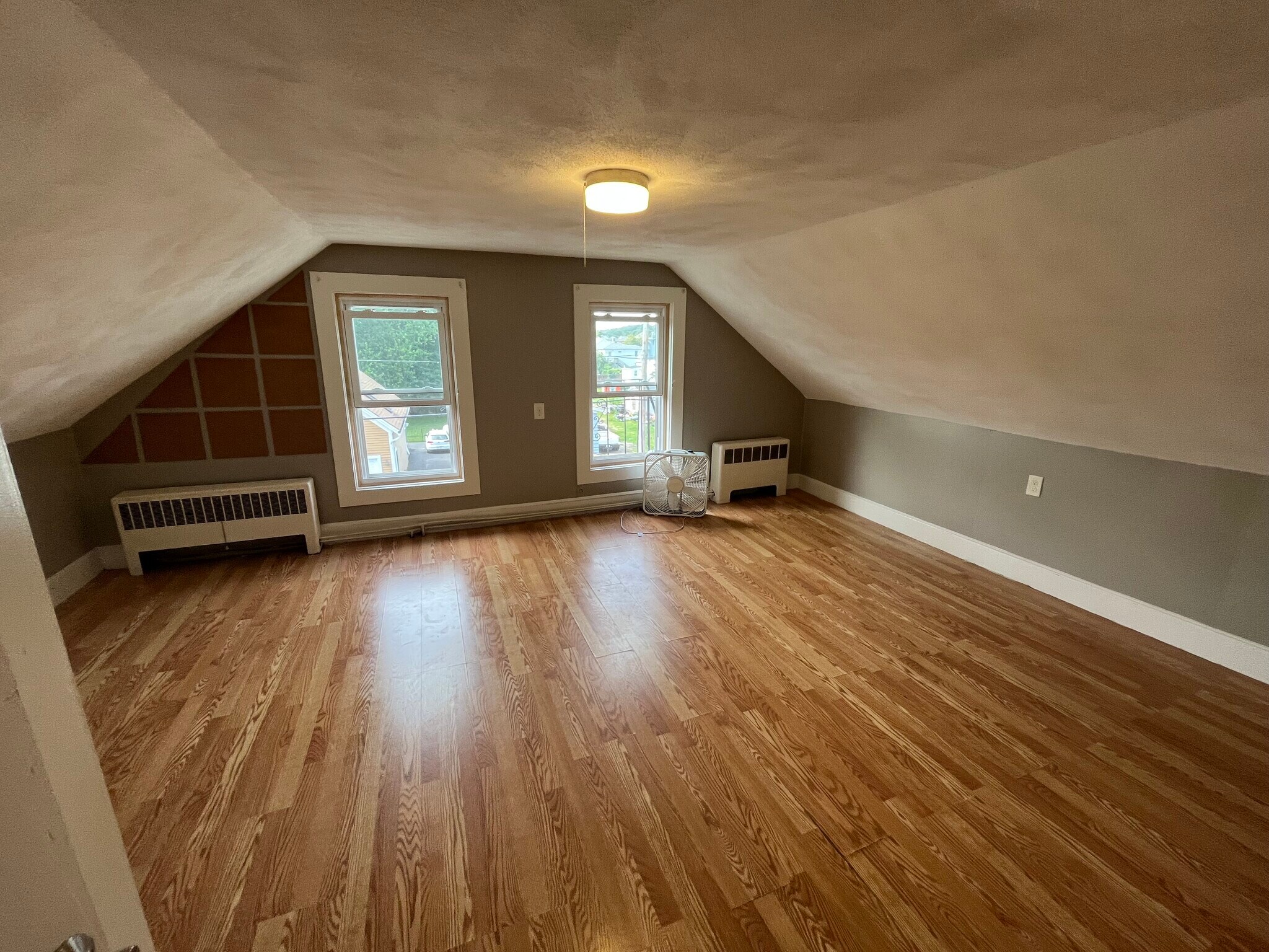 Building Photo - 192 State St