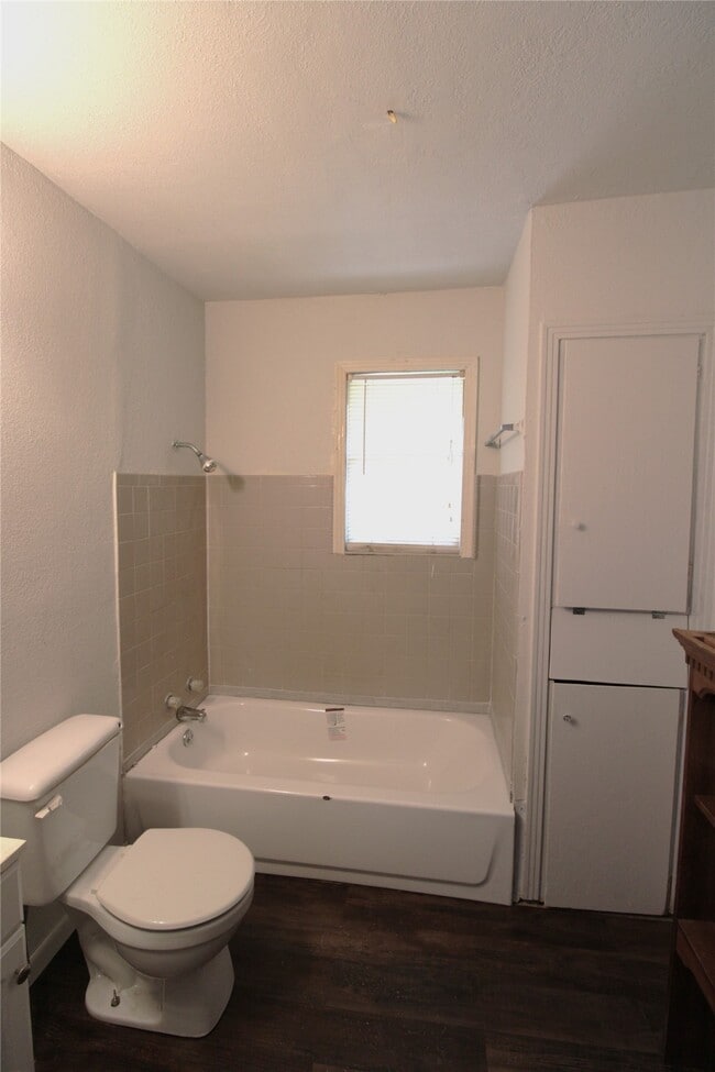 Building Photo - 104 Prewitt Ln