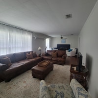 Building Photo - 2075 E Union Ave