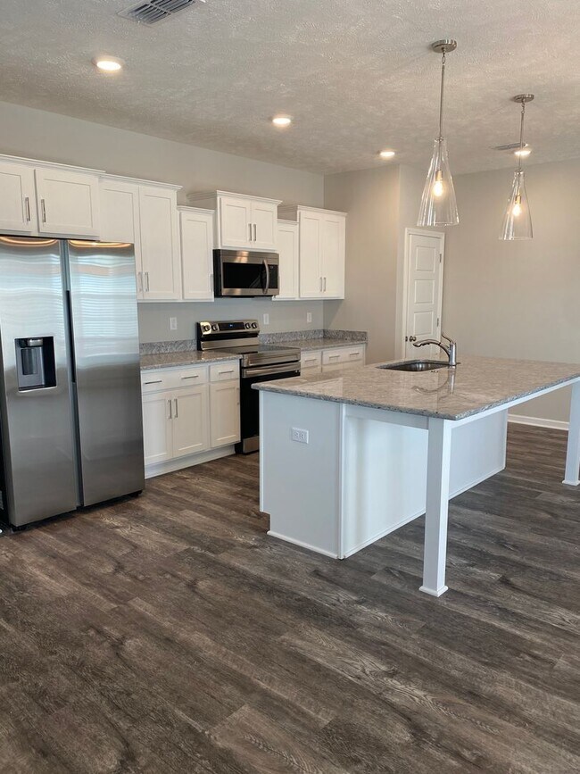 Building Photo - 1802 Streamsong Dr
