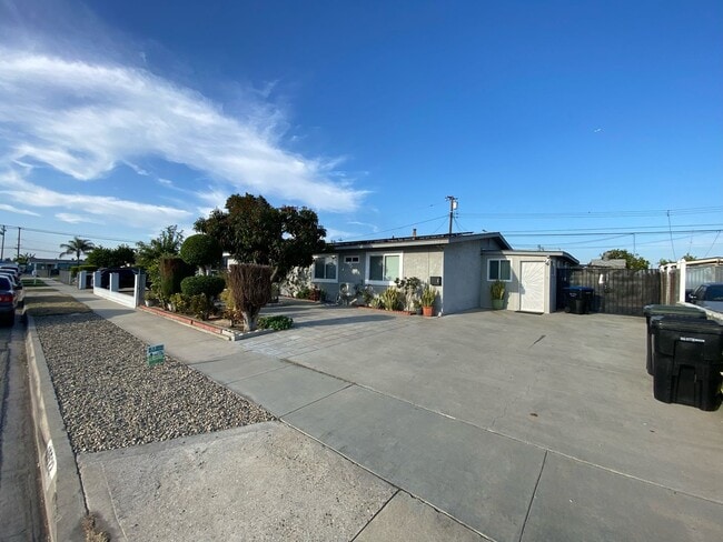Building Photo - 15522 Claretta Ave
