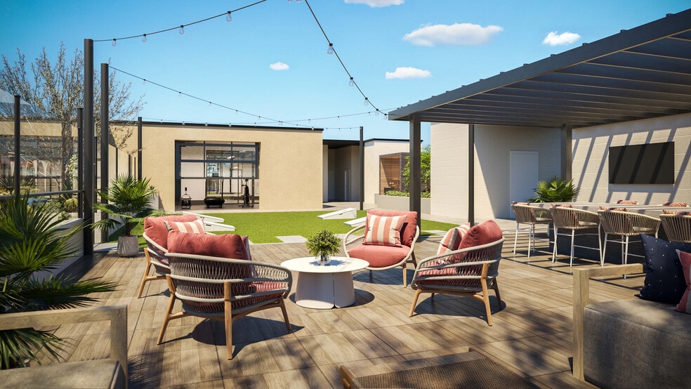 Primary Photo - Azur