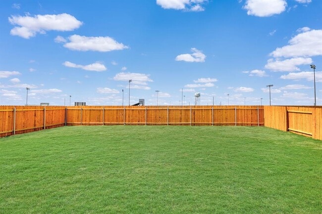 Building Photo - 18525 Quiet Range Dr