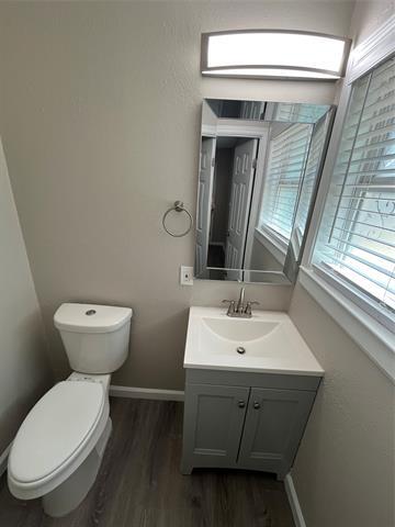 Building Photo - 12508 Meadowcrest Ln