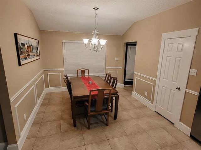 Building Photo - 1510 Sequoia Dr
