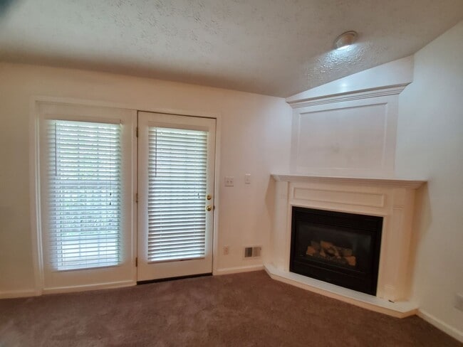 Building Photo - CHECK OUT THIS STUNNER!!  Beautifully Updated, Spacious 2 Bedrooms, 2 Full Baths Storage Closet A...