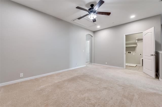 Building Photo - 1824 Villa Dr