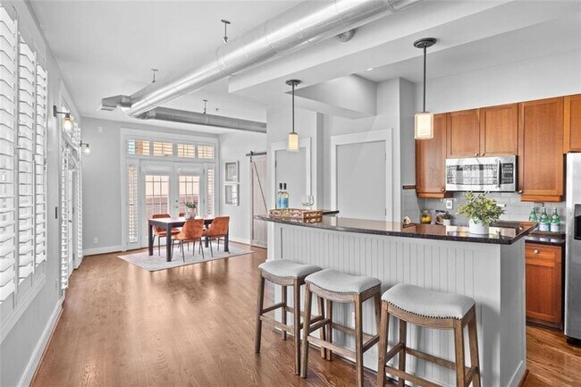 Building Photo - 1029 Piedmont Ave NE