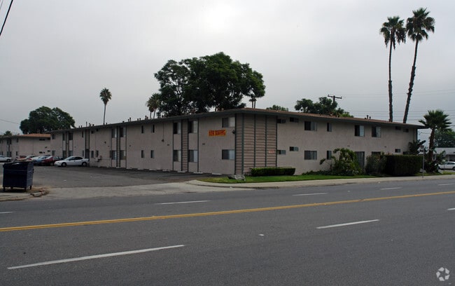 Lanai Village - Lanai Village Apartments