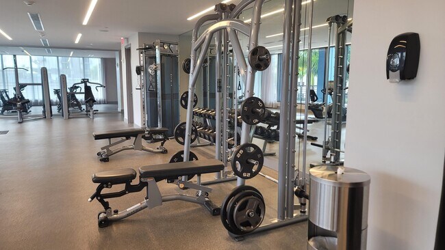 Building Photo - 5350 NW 84th Ave