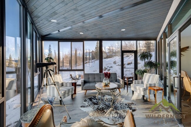 Building Photo - Stunning Luxury Mountain Home with Panoramic Views