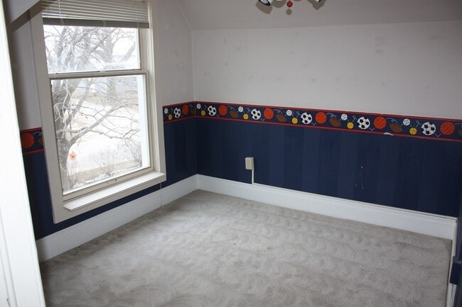Building Photo - Acreage Nestled In City Of Pella