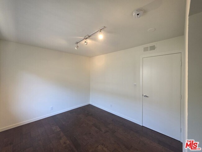 Building Photo - 2241 Branden St