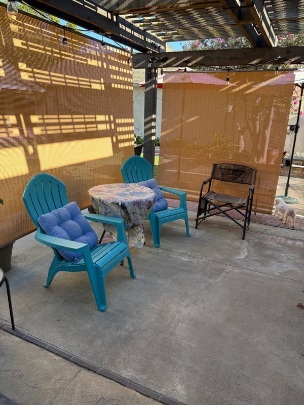 Building Photo - 321 Las Palmas Ave