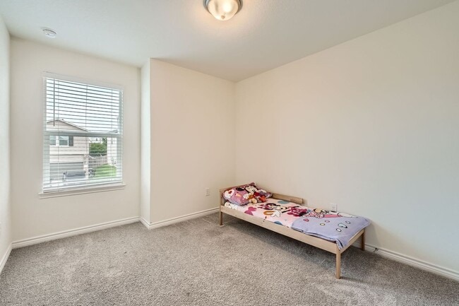 Building Photo - Convenient to Lackland!