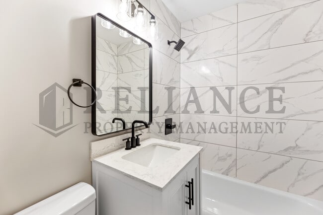 Building Photo - 2506 N Somerset Ave