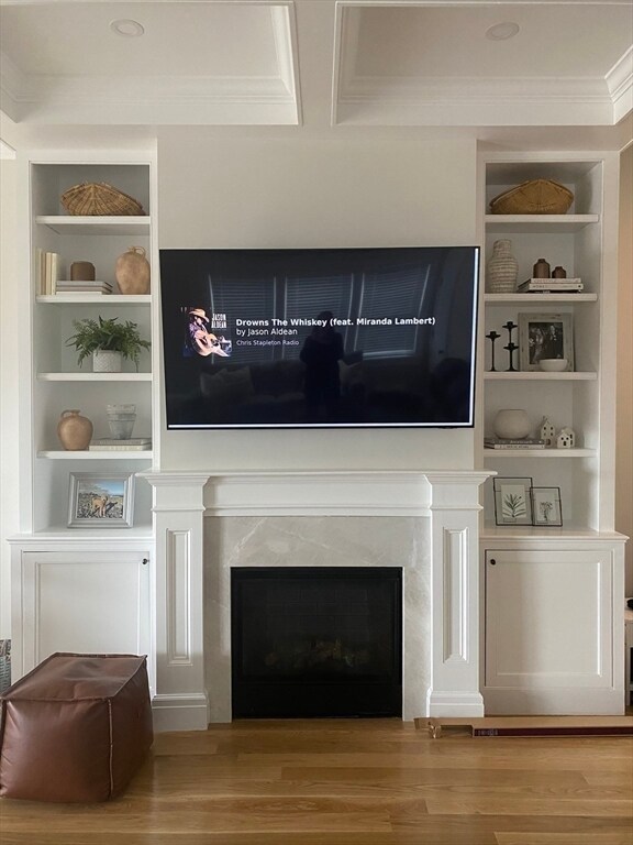 Building Photo - 200 Falcon St