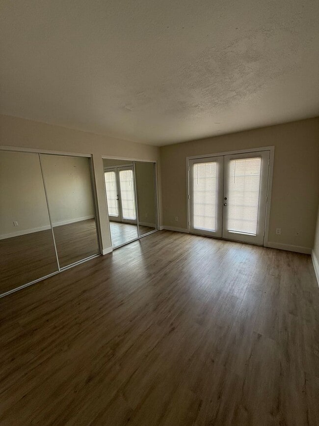 Building Photo - Central Phoenix Townhome Oasis – 3 Bed, 2 ...