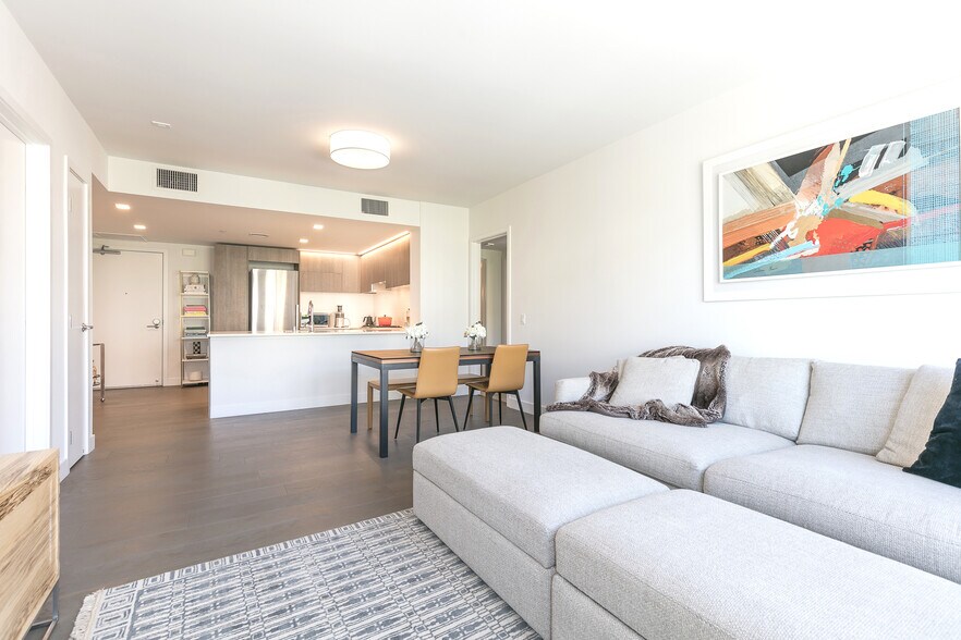 Building Photo - 1300 22nd St