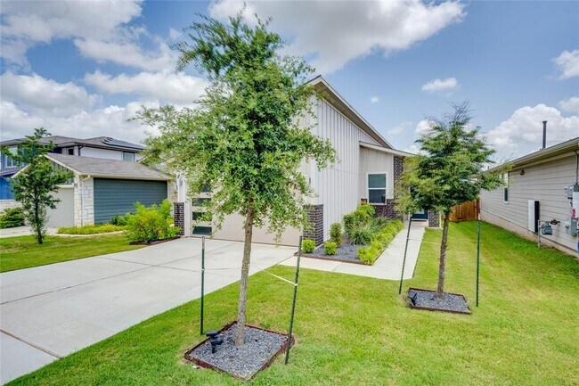 Building Photo - 8004 Linnie Ln