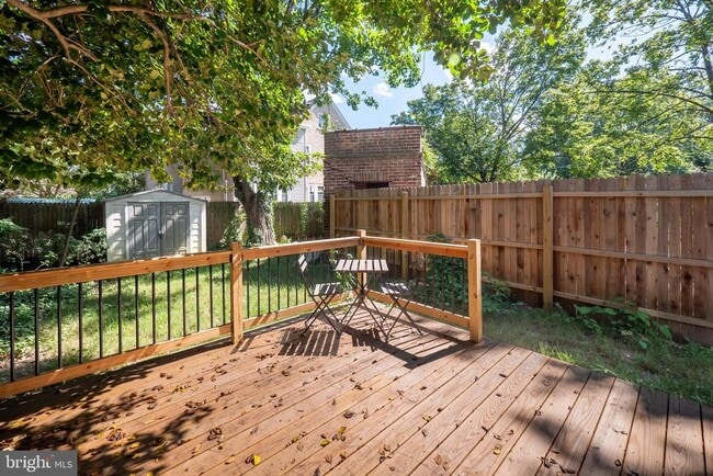 Building Photo - 758 Carpenter Ln