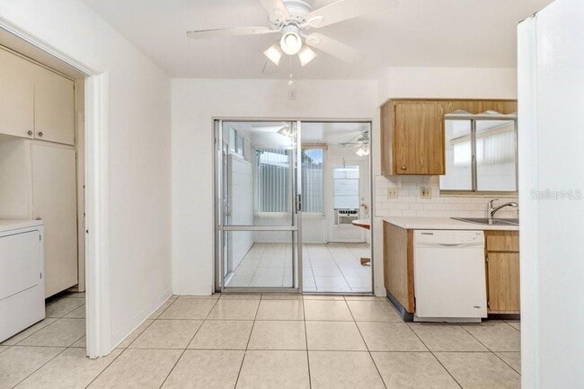 Building Photo - 1309 Warwick Ct