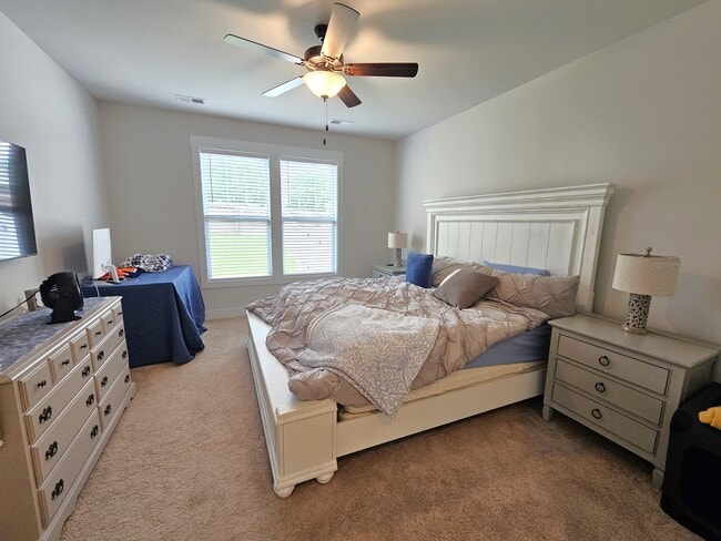 Building Photo - 301 Albemarle Ln