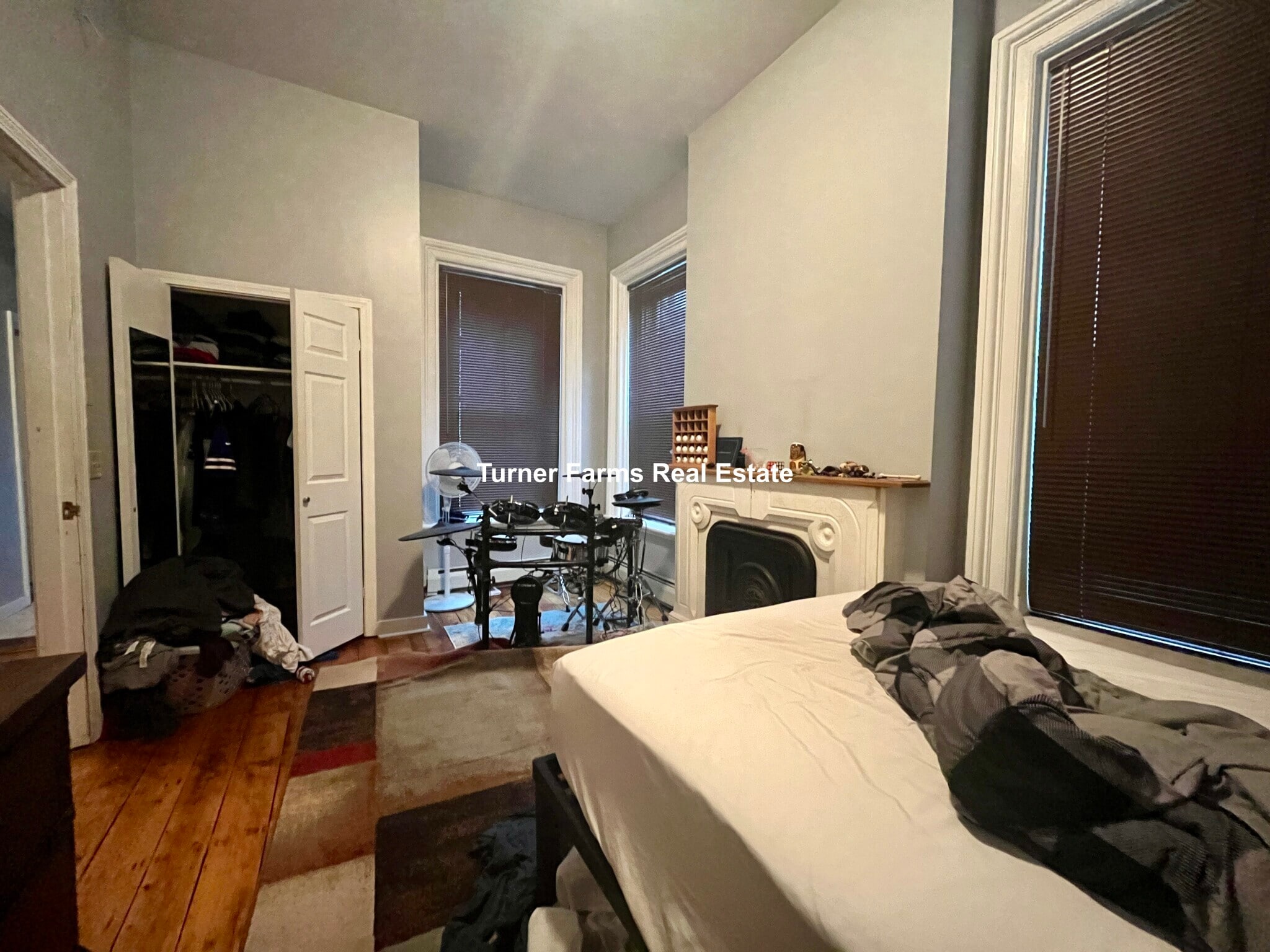 Building Photo - 8 Centre St