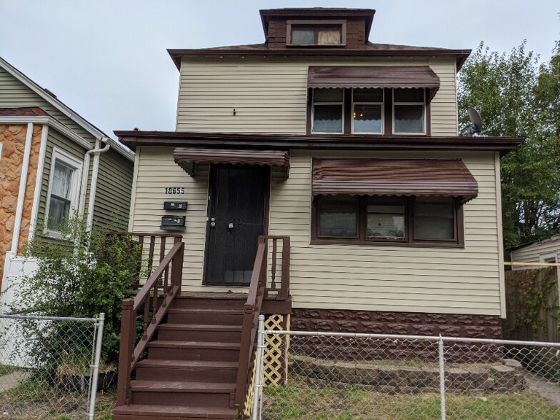 Building Photo - 10655 S Hoxie Ave