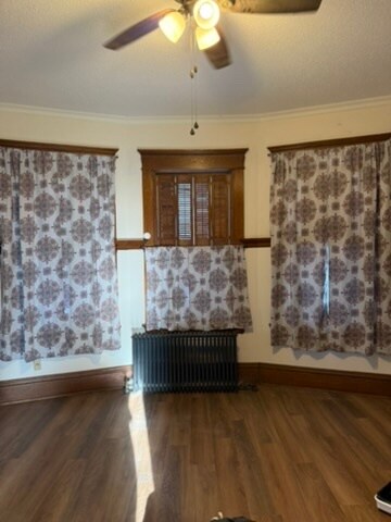 Building Photo - 718 6th St E