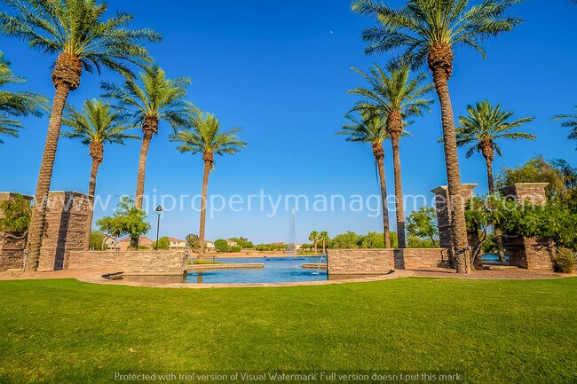 Building Photo - Beautiful split floorplan in a great neigh...