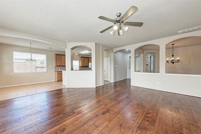 Building Photo - 11512 Shadow Creek Dr
