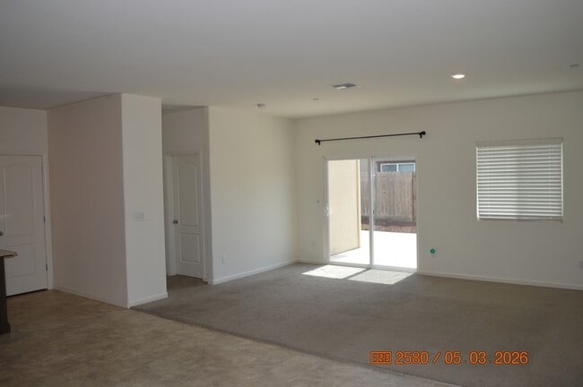 Building Photo - 4220 Freemark Ave