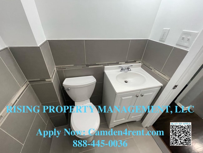 Building Photo - Renovated 5 Bedroom 2.5 Bathroom home in t...