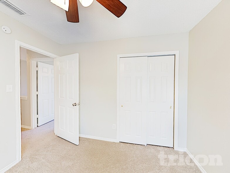 Building Photo - 217 Chamblin Dr