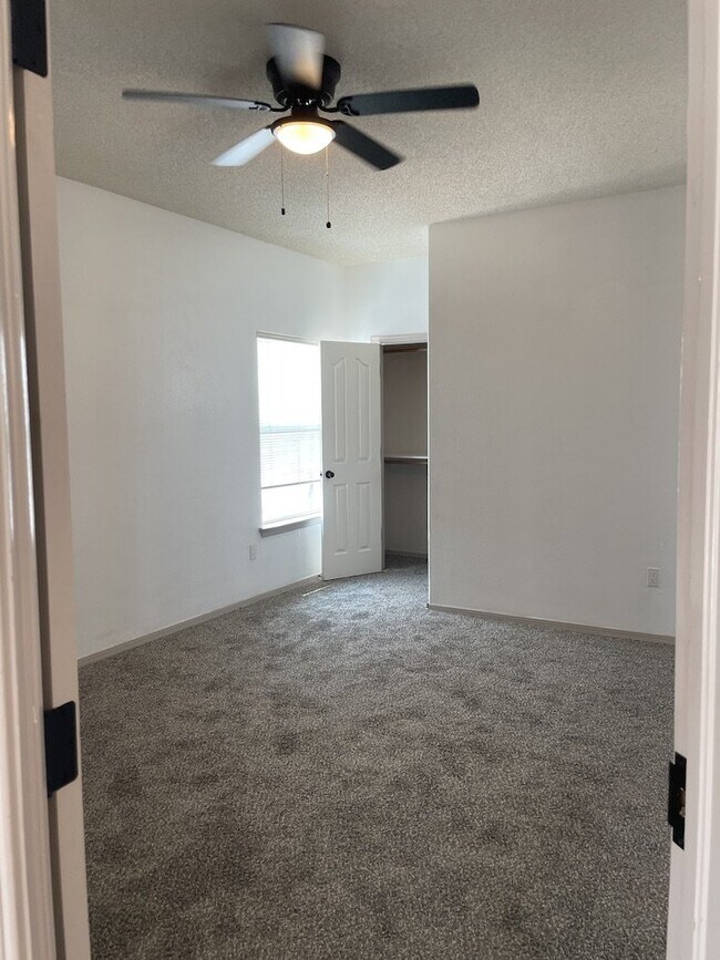 Building Photo - 12325 Tierra Arena Dr