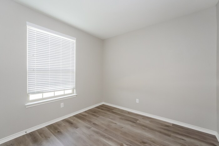 Building Photo - 3903 Bridle Path Ln