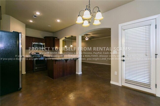 Building Photo - 2852 W Millstone Dr
