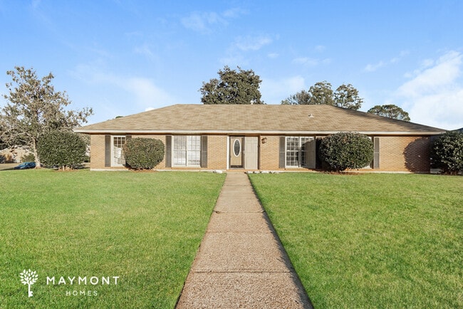 Building Photo - 204 Navajo Dr