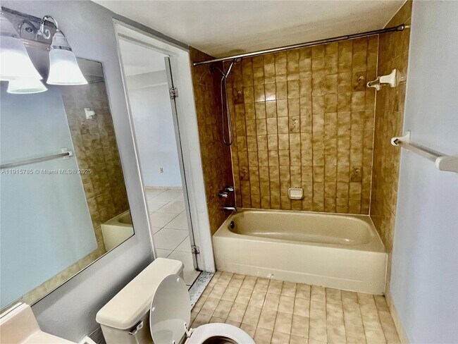 Building Photo - 11800 SW 18th St