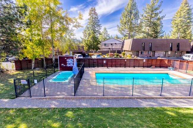 Building Photo - CALL FOR SPECIAL!!!Open for FALL and Winter!! Private Beach!!!  FULLY FURNISHED! Simplicity in a ...