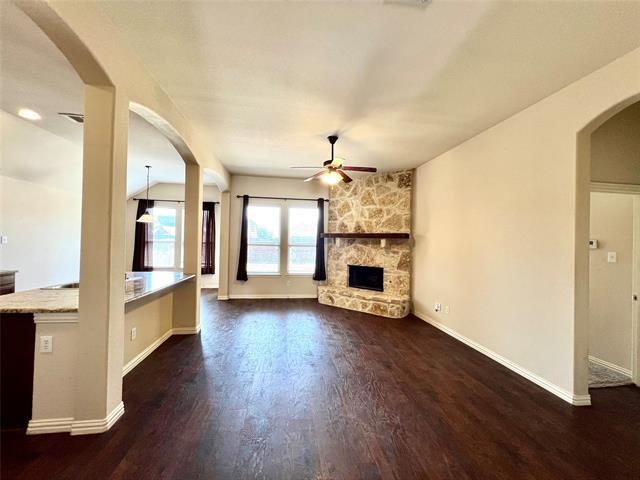 Building Photo - 5201 Pinewood Dr