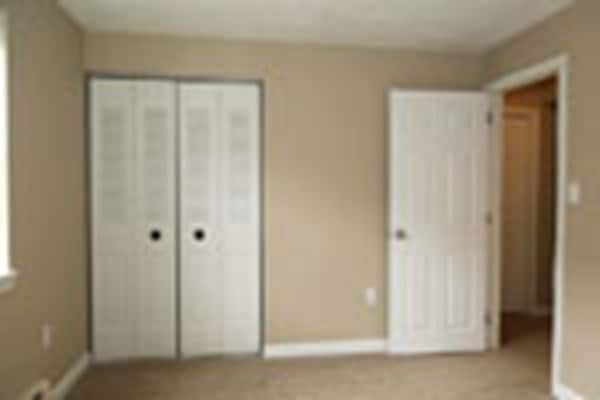 Building Photo - 16 Kenmar Dr
