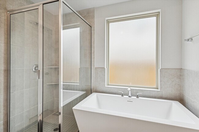 Building Photo - 7933 Spring Run Dr