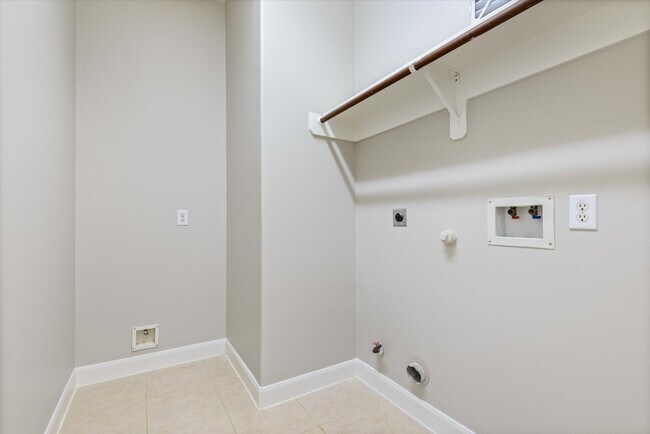 Building Photo - 2635 Katie Harbor Dr